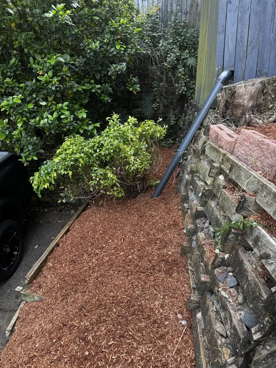 Midway mulching and lawn care